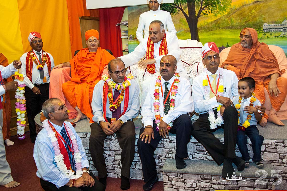 ©1987-2017 SKS Swaminarayan Temple East London